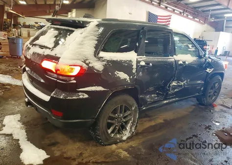 2016 Jeep Grand Cherokee Laredo из США, поврежденный, VIN 1C4RJFAG1GC338812